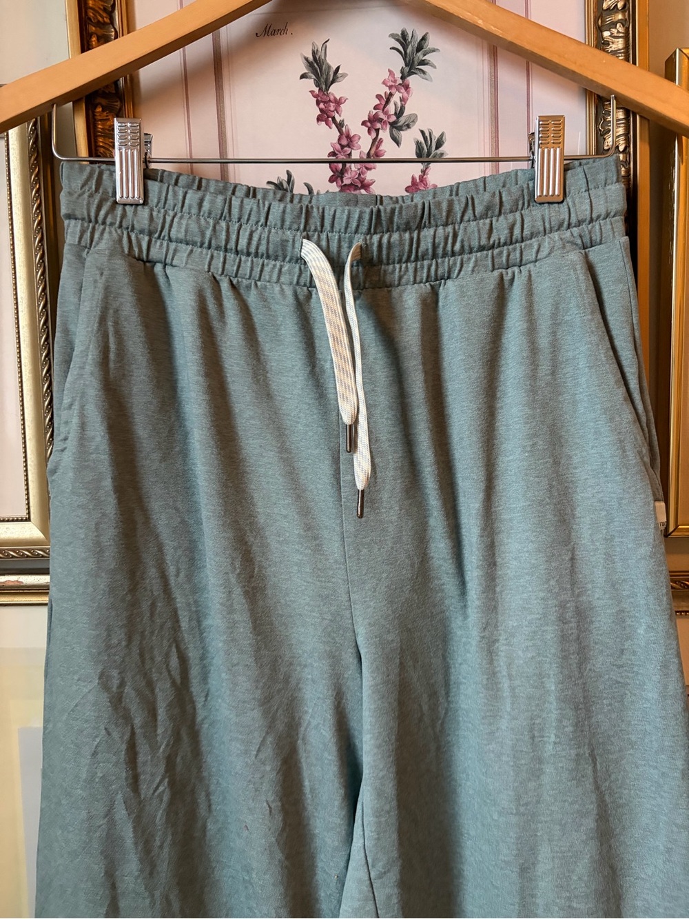 Vuori Halo Wide Leg Pants Medium M - Picture 4 of 8